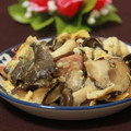 ぽっぽぺぺ's cooksnap of when they made きのことソーセージのバター塩こんぶ炒め♡.