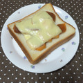 maru3310's cooksnap of when they made とろけて～♪柿とチーズのトースト.