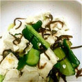 MofeMofee's cooksnap of when they made 簡単おつまみ★豆腐ときゅうりの塩昆布和え.