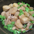 ちゃみ's cooksnap of when they made 簡単☆里芋・舞茸・小松菜の煮物.