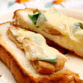 mmameco's cooksnap of when they made さつま揚げとチーズのトースト♡.