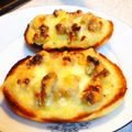 広野のタイタン's cooksnap of when they made 胡桃と蜂蜜のピザトースト.