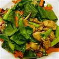 fukudoru's cooksnap of when they made 鶏もも肉と小松菜の中華炒め.