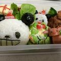 ブルージェル's cooksnap of when they made クリスマス☆キャラ弁に♪枝豆でリース.