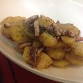 ナマタマ5's cooksnap of when they made 生タコとじゃが芋のアンチョビペースト炒め.