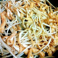 めろんぱんQQ's cooksnap of when they made もやしと油揚げの中華炒め☆.