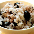 masa＊masa's cooksnap of when they made 簡単！混ぜて炊くだけ、黒豆ご飯！.