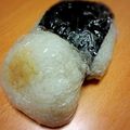ちぃぼう68's cooksnap of when they made おかかマヨ醤油たくあんのおにぎり.