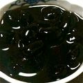 お料理初心者ママ's cooksnap of when they made ストーブに放置するだけ❤もっちり黒豆.