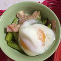 ymmtmai's cooksnap of when they made 簡単☆グリーンアスパラのソテー温泉卵添え.