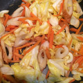Hitomiwon's cooksnap of when they made 春キャベツとちくわの生姜炒め煮.