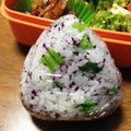YUKIKI☆'s cooksnap of when they made 子供に人気！かぶ(大根でも◎)の葉ごはん.