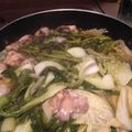 Emmabeagle's cooksnap of when they made 鶏味塩 de 餃子とトマトの酸辣湯鍋.