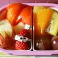 ♡ひな祭り♡'s cooksnap of when they made 簡単かわいい♡ぶどうの飾り切り.
