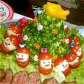 ERIKAJU's cooksnap of when they made クリスマスサンタ☆カプレーゼピンチョス.