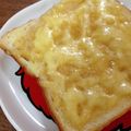 kuuumi's cooksnap of when they made チーズトースト～ハチミツをかけて♡～.