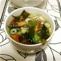 hozunyam's cooksnap of when they made わかめとなめこの鶏ガラお酢スープ.