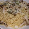 izumiya38's cooksnap of when they made しめじとツナの和風パスタ.