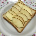 mario大好き's cooksnap of when they made ほんのり甘〜い♪はちみつりんごトースト☆.
