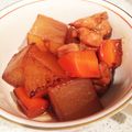☆すうたん☆'s cooksnap of when they made 大根ととりもものほっこり煮物.