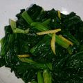 azusonomi's cooksnap of when they made ほうれん草のおひたし(黄菊入り).
