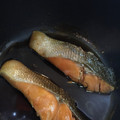 Yamiyamin's cooksnap of when they made 簡単すぎる☆鮭の煮つけ.