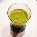 なつき☆ミ's cooksnap of when they made 小松菜 林檎 柿 生姜グリーンスムージー.