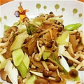 ●あきとん's cooksnap of when they made 長ねぎとシメジのザーサイ炒め.