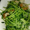 あやちん０５２１'s cooksnap of when they made 豆苗簡単おつまみ.