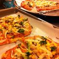 kachanYA's cooksnap of when they made HB✿窯焼き風縁ありクリスピーピザ生地.