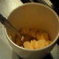 万華月's cooksnap of when they made 超簡単..カップで..1分..いりたまご.