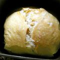 mikimatsu's cooksnap of when they made 材料3つ　安価なフランスパン(HB).
