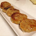ともななたん's cooksnap of when they made もちもち～蓮根とおからのお焼き.