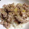rerenママ's cooksnap of when they made 忙しい日の＊ネギ塩豚丼＊.
