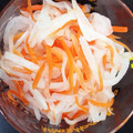 てりもこ's cooksnap of when they made 簡単 にんじんと大根のなます.
