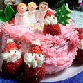 ukey's cooksnap of when they made いちごと生クリームで☆簡単サンタさん.