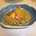 白いぐれーぷ's cooksnap of when they made 凄く簡単にぶりのあらでぶり大根.
