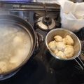 かす”お's cooksnap of when they made 鍋に入れるつくね　ビニール袋でさくっと♪.