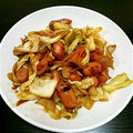 mamihys's cooksnap of when they made ソーセージとキャベツのオイマヨ炒め.