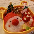 atuatu's cooksnap of when they made ウインナー長靴☆クリスマスキャラ弁☆.