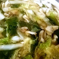 クック2I6EQE☆'s cooksnap of when they made 白菜とワカメの簡単スープ.