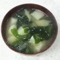 サーフブレイド's cooksnap of when they made 朝の定番味噌汁.