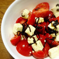 ぷーさんぱわー's cooksnap of when they made トマトとクリームチーズの塩昆布和え.