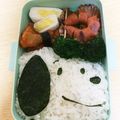 あゆた330's cooksnap of when they made 簡単キャラ弁＊詰めるだけ！スヌーピー弁♪.