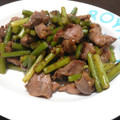 ひーゆーママ's cooksnap of when they made たまらん・激うま！砂肝とにんにくの芽炒め.