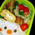2児ママみきてぃ's cooksnap of when they made *キャラ弁＊クリスマスベルの作り方.