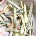 ★かおっち★'s cooksnap of when they made きゅうりとカニカマの胡麻わさび和え♪.