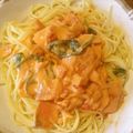 puniuni333's cooksnap of when they made トマトとスモークサーモンのクリームパスタ.