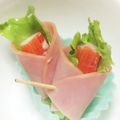 ayaakari's cooksnap of when they made レタスとかにかまのロースハム巻き☆.