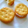 みるっきーよーこ's cooksnap of when they made 簡単美味しい☆リッツdeアイスサンド？！.